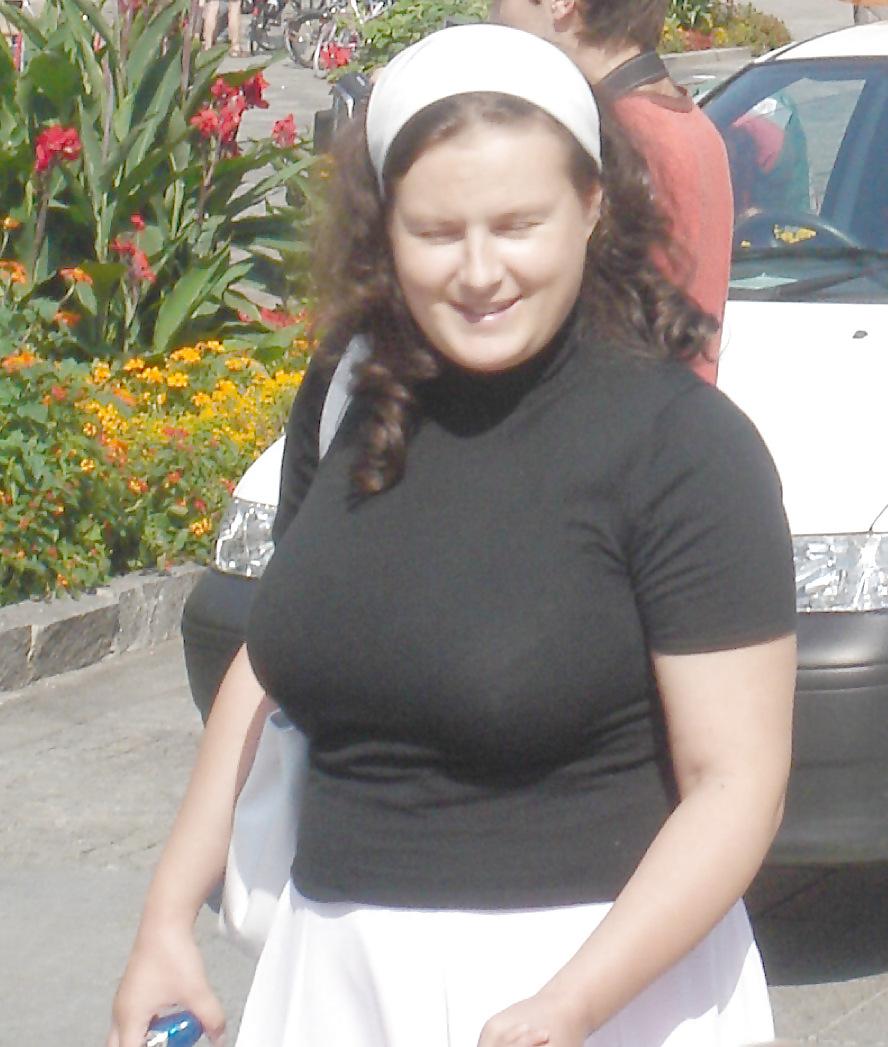 25P Candid Big Boobs