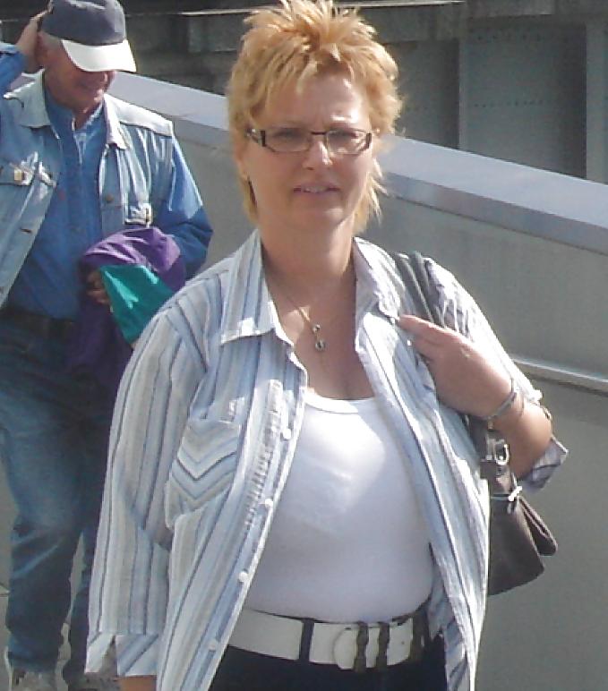 25P Candid Big Boobs