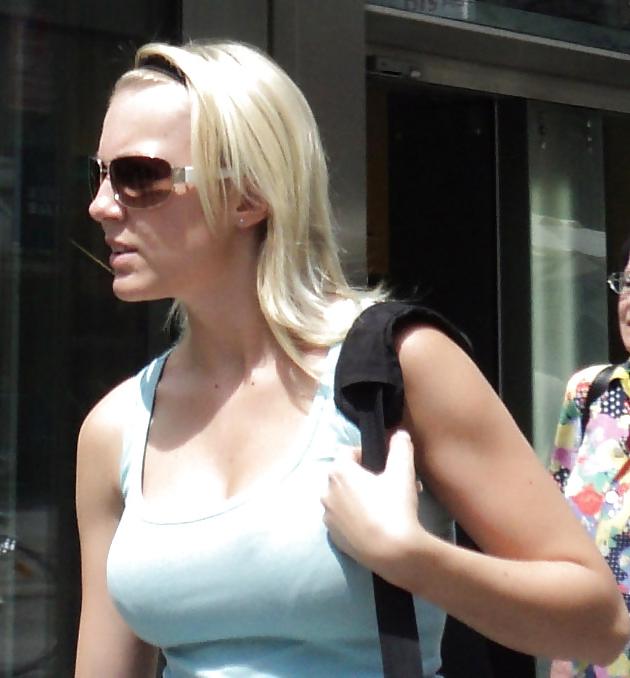 25P Candid Big Boobs