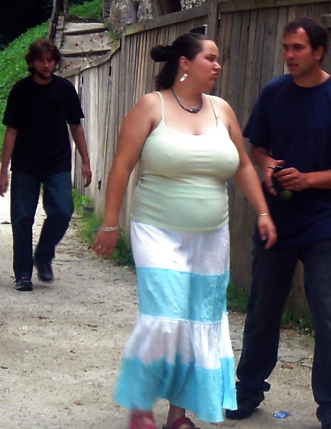 25P Candid Big Boobs