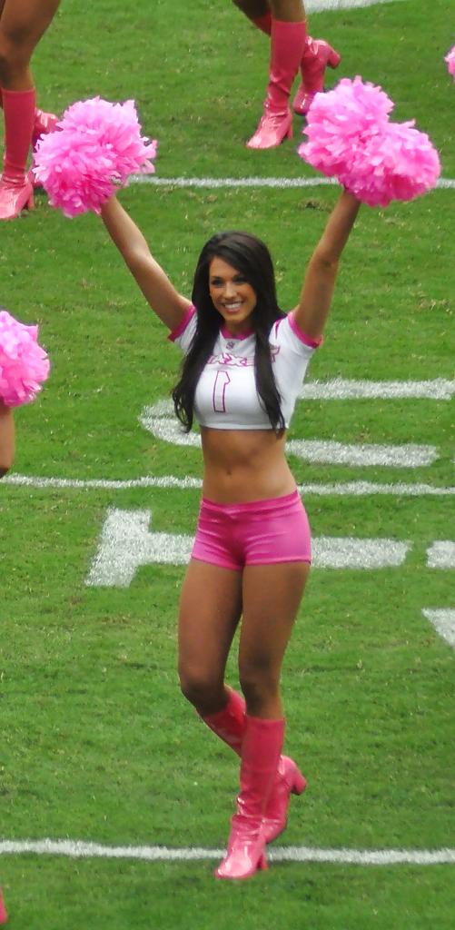 19P Cheerleaders with sexy Boots on....
