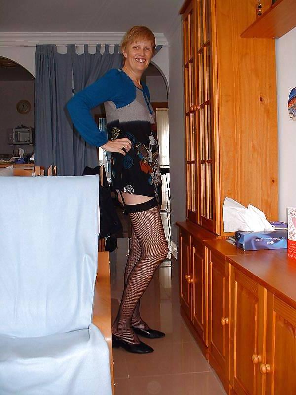 23P Hot amateur english wife
