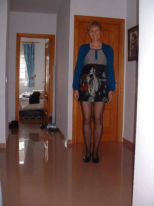 23P Hot amateur english wife