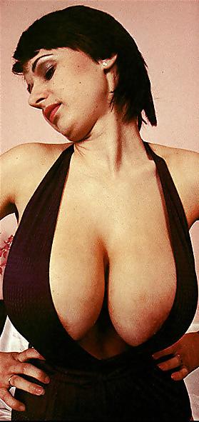 25P 0019 big boobs
