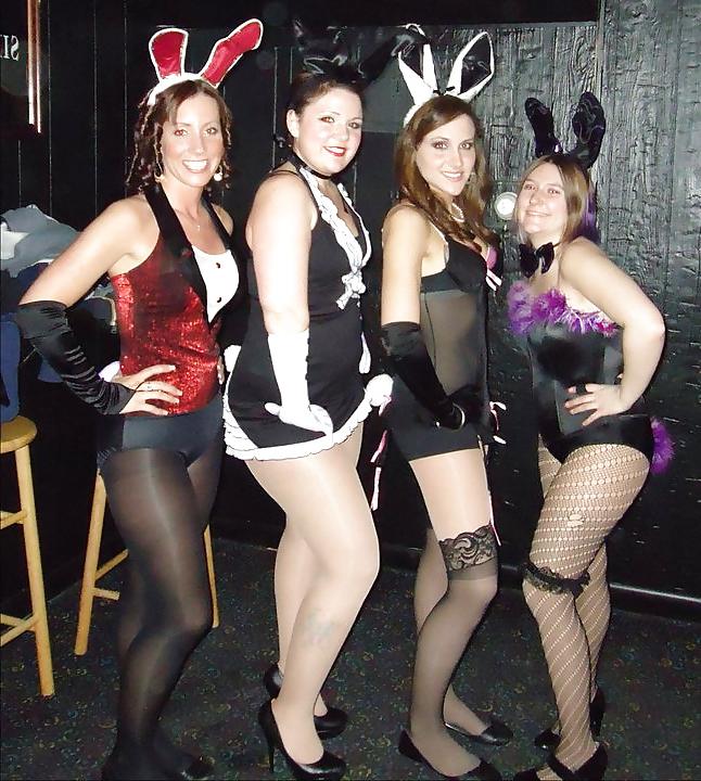 25P Babes in gloves