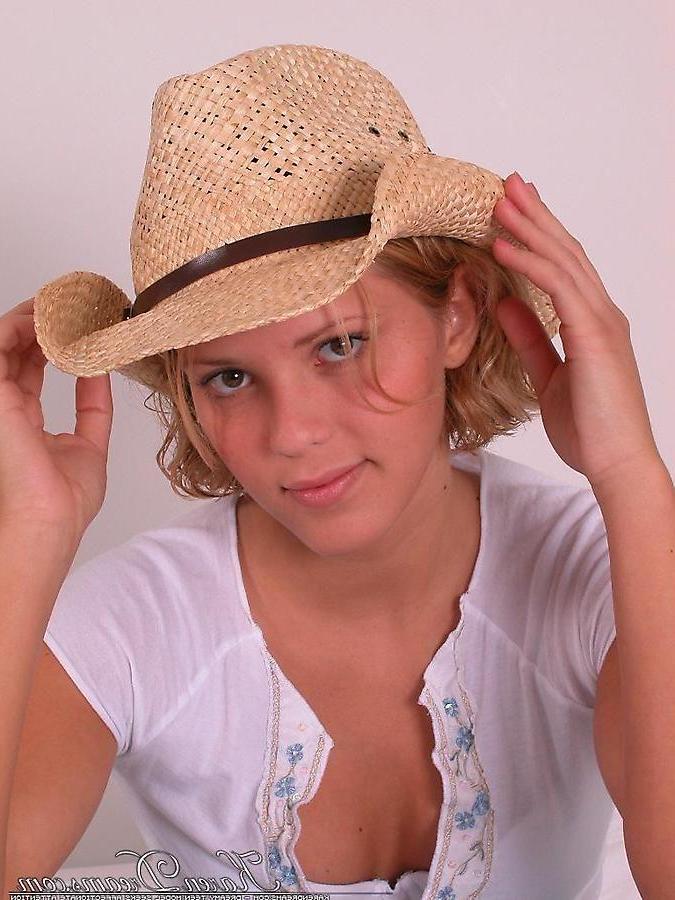 20P Pictures of teen cutie Karen Dreams wearing a hot cowgirl hat