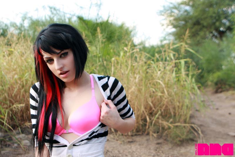 15P Alt babe Kat Von Sexie flashes her perky tits outside