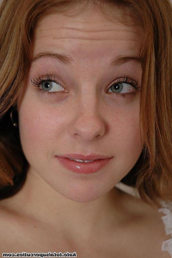 20P Pictures of teen cutie Kate naked and ready for you