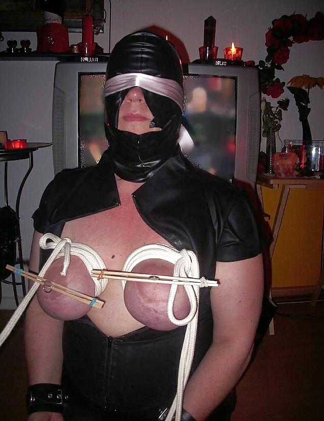 25P Bondage & Fisting