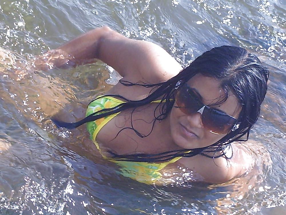 22P BEAUTIFUL INDIAN GIRL...SHE IS SO SEXY