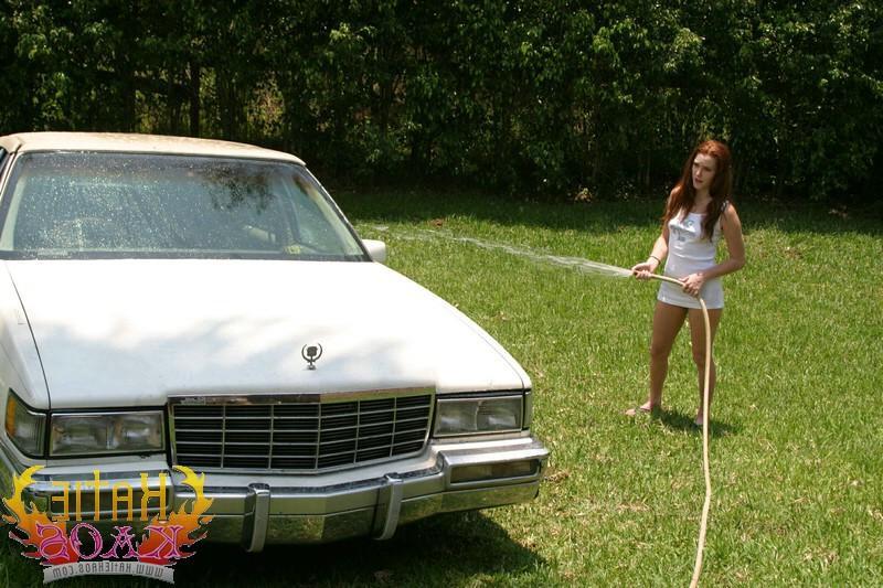 20P Pictures of redhead teen Katie Kaos masturbating by the pool