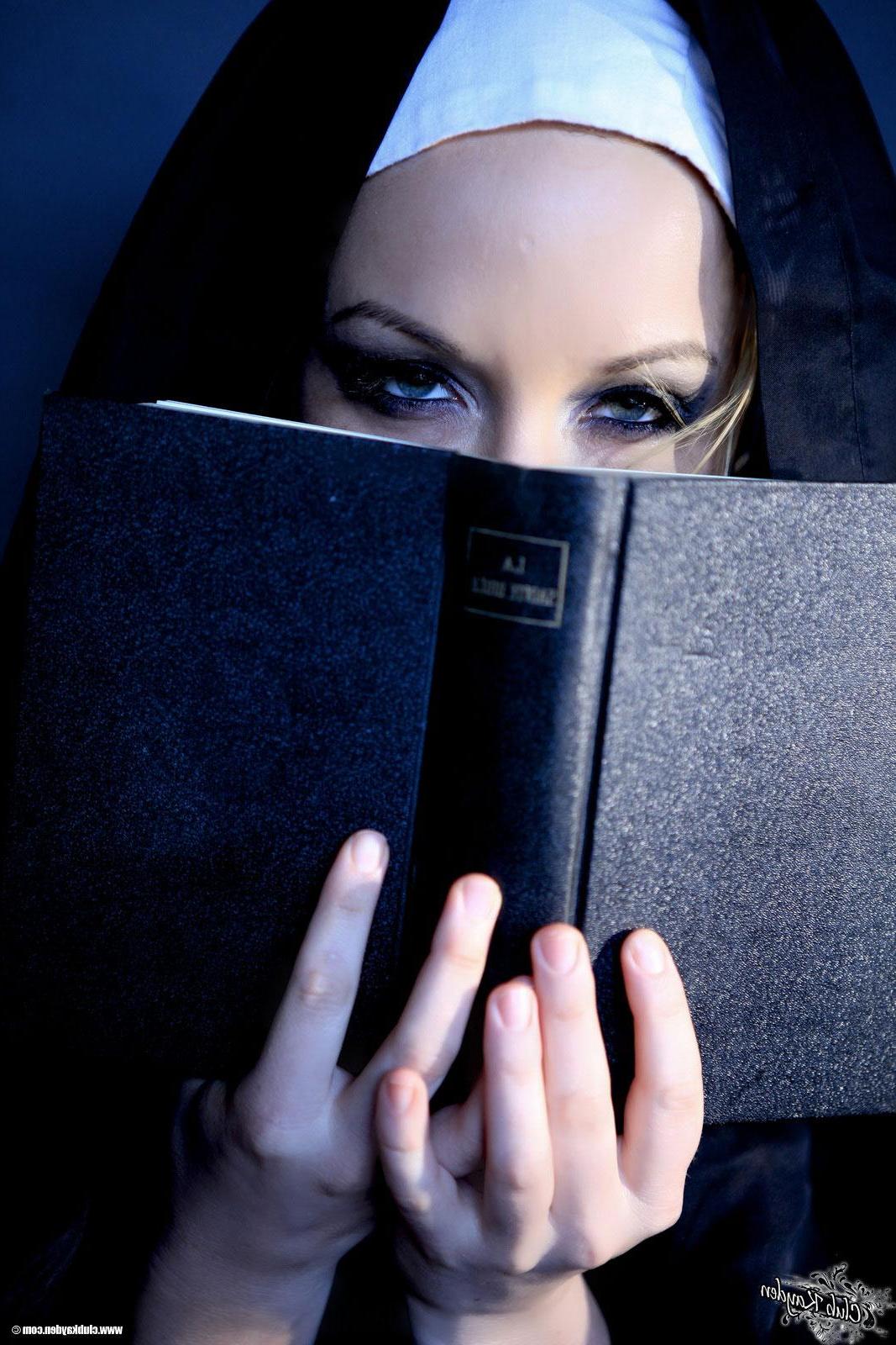 15P Pictures of Kayden Kross masturbating as a naughty nun