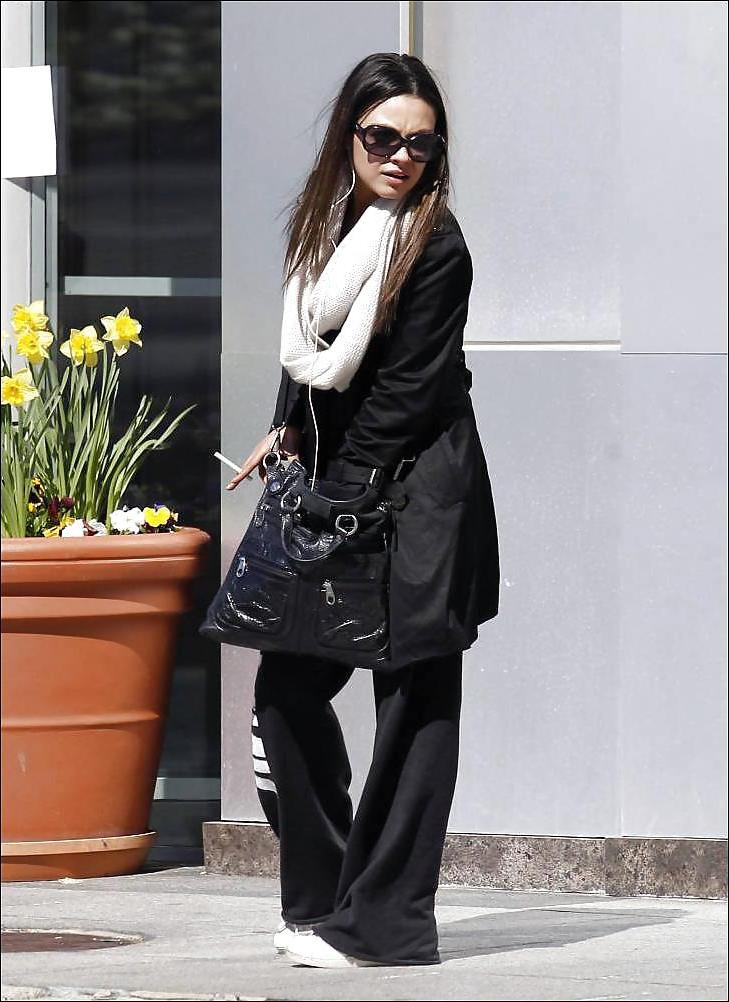 25P Mila Kunis Smoking