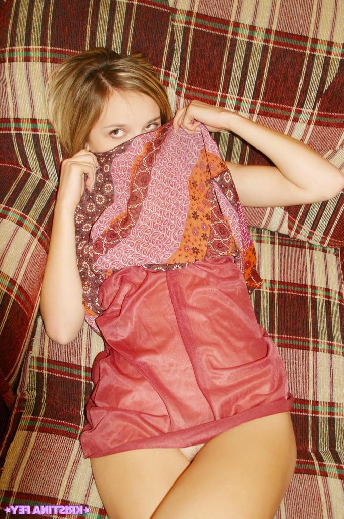 15P Pictures of Kristina Fey showing her tits in bed