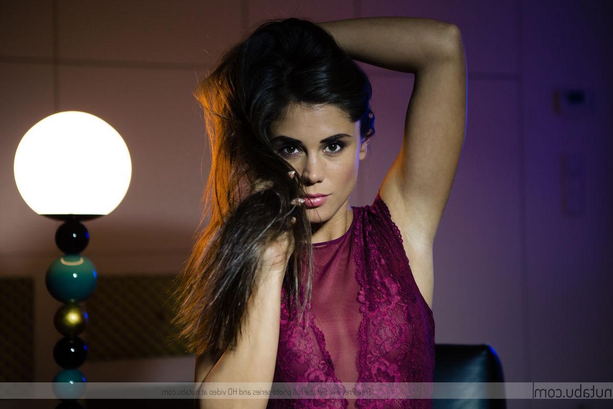 16P Brunette beauty Caprice masturbates in her black heels