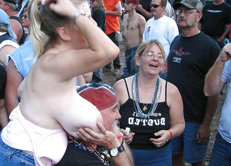 25P Big Saggy Biker Bitch