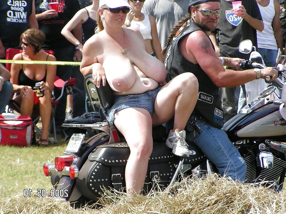 25P Big Saggy Biker Bitch