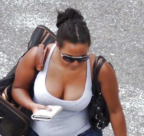 17P Harlem Girls in the Heat New York - Compilation 1 - Boobs
