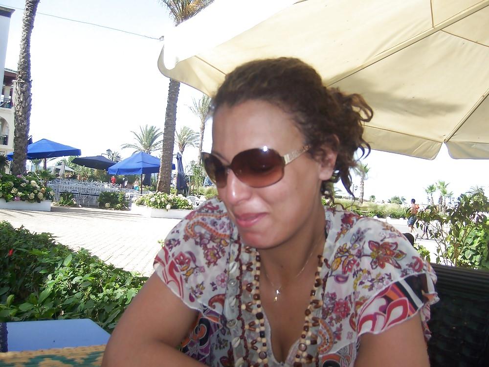 4P CUM ON BEURETTE ARAB COUSINE TROP BONNE PLEASE EJAC PICS