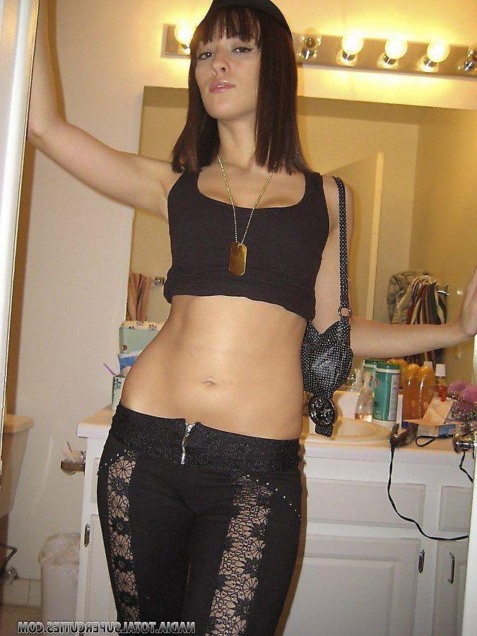 20P Pictures of Nadia showing her hotness