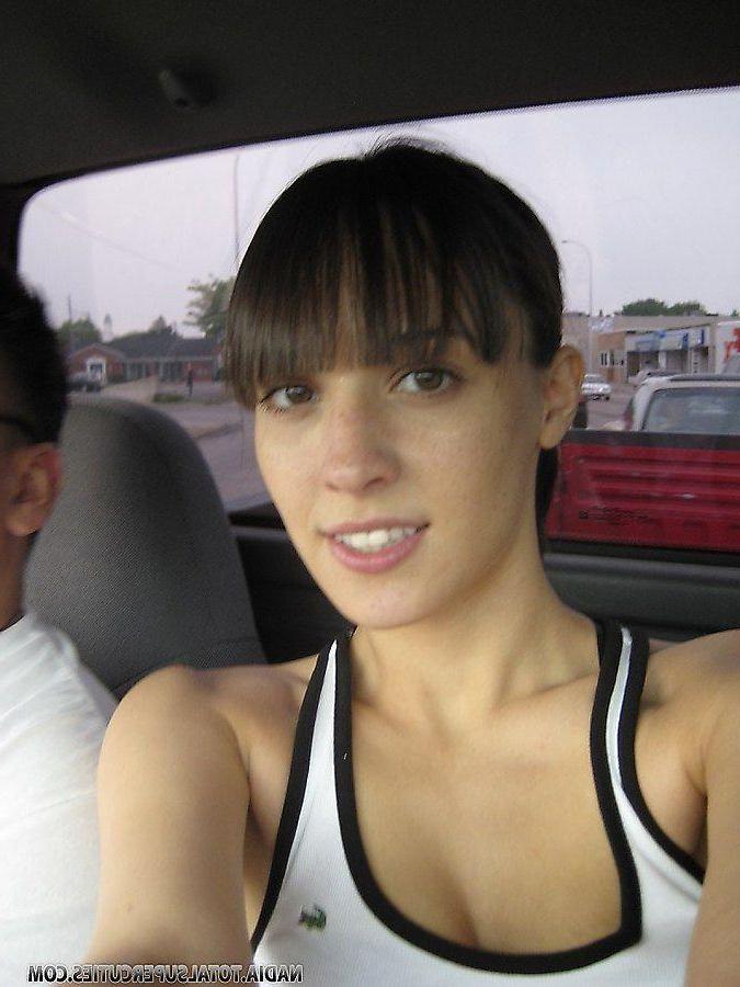 20P Pictures of Nadia showing her hotness