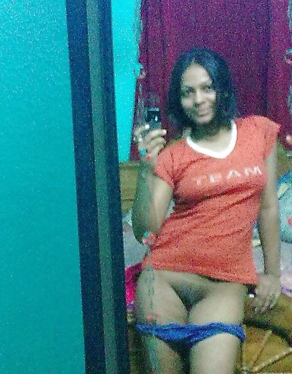 22P Sexy Indian Girls Self Shot Nude pics for her BF