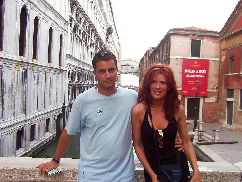 9P American couple losts their  camera in Venezia