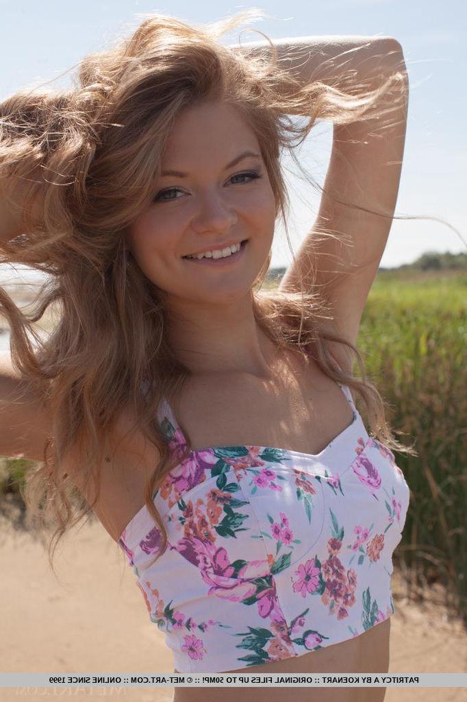 18P Blonde teen Patritcy A gets naked for you on the beach in "Rosada"