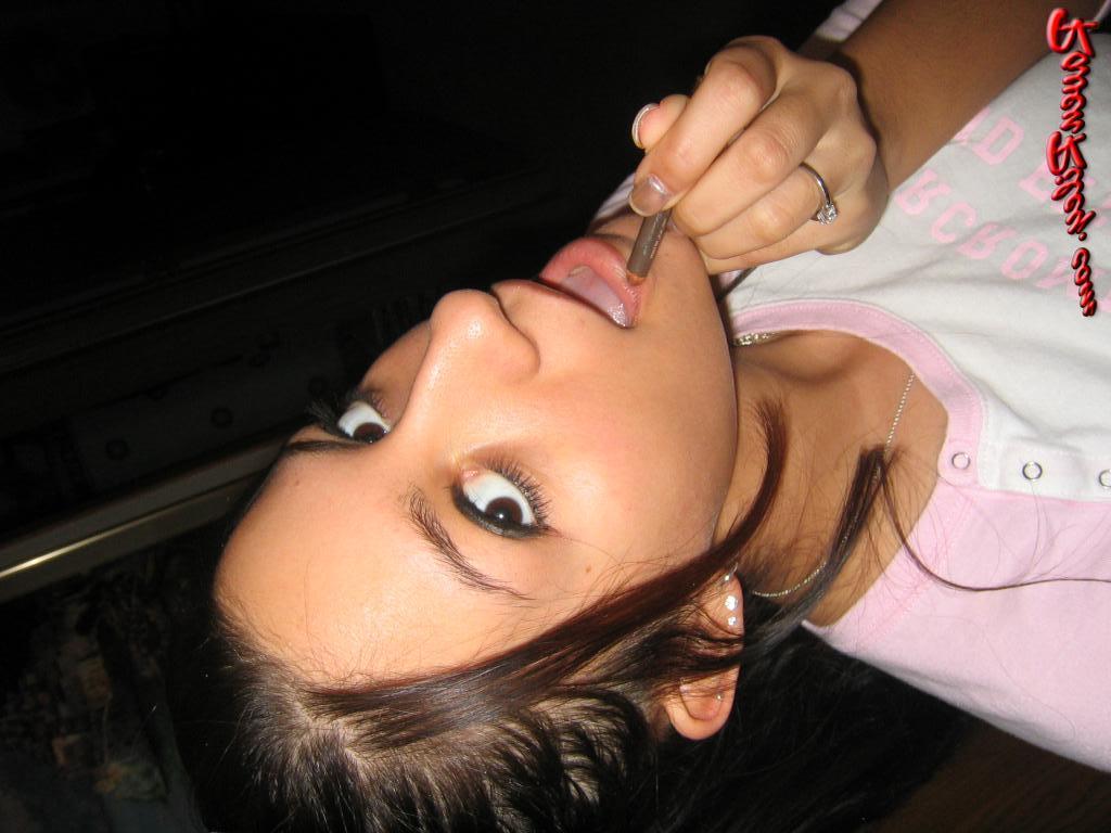 12P Raven Riley masterbates with a new toy