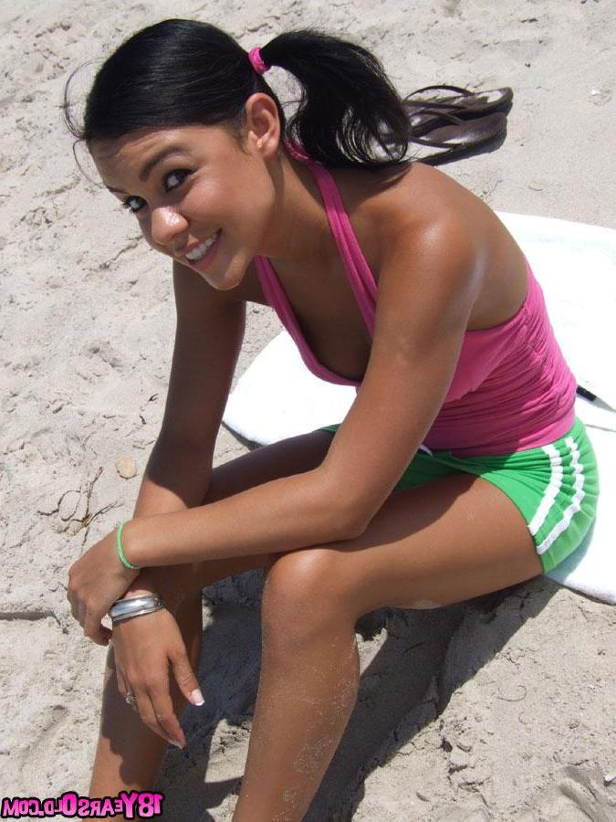15P Fresh young teen Ruby Knox does cowgirl and missionary