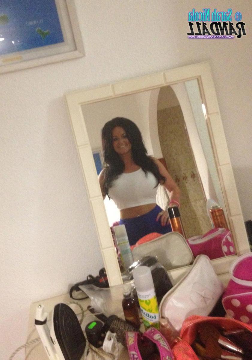 15P Busty babe Sarah Randall shares some selfies of her gigantic boobs