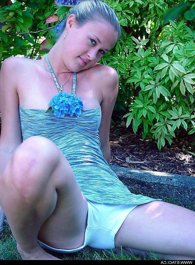 20P Pictures of teen hottie Staci.ca looking pretty in the grass