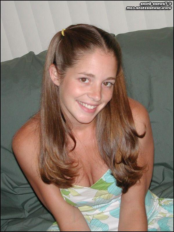 20P Pictures of Tawnee Stone showing you her perky round boobs