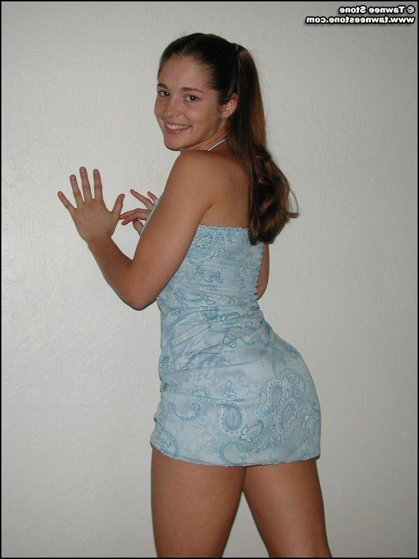 20P Pictures of teen star Tawnee Stone flashing her perky boobs