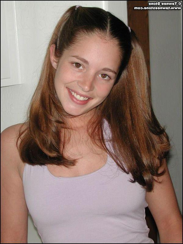 20P Pictures of Tawnee Stone showing her boobs