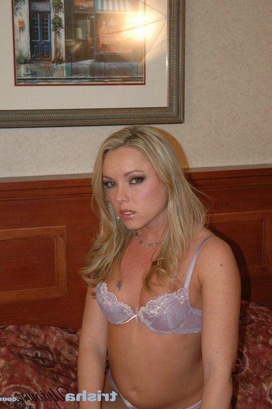 20P Pictures of teen Trisha Uptown spreading her pussy for you