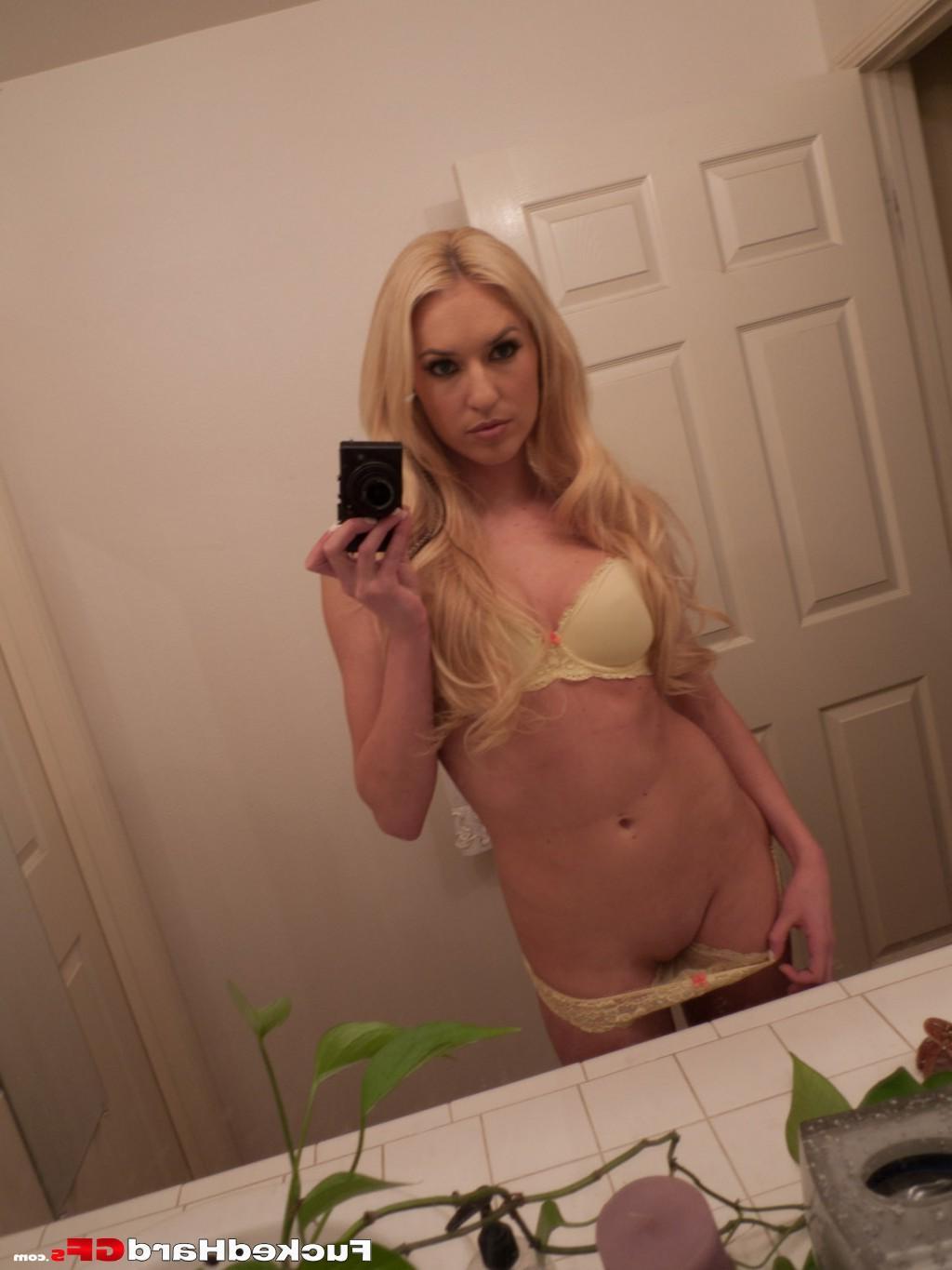 15P Hot blonde caught geting fucked hard on home video