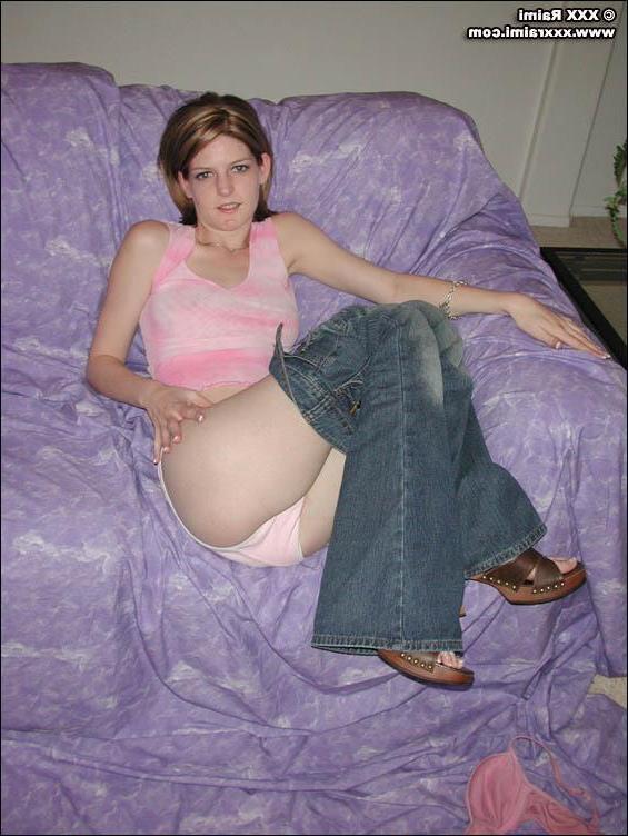 20P Pics of teen hottie XXX Raimi spreading her pussy for you