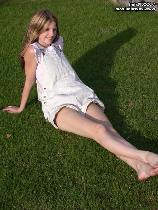 16P Raimi outside in the grass