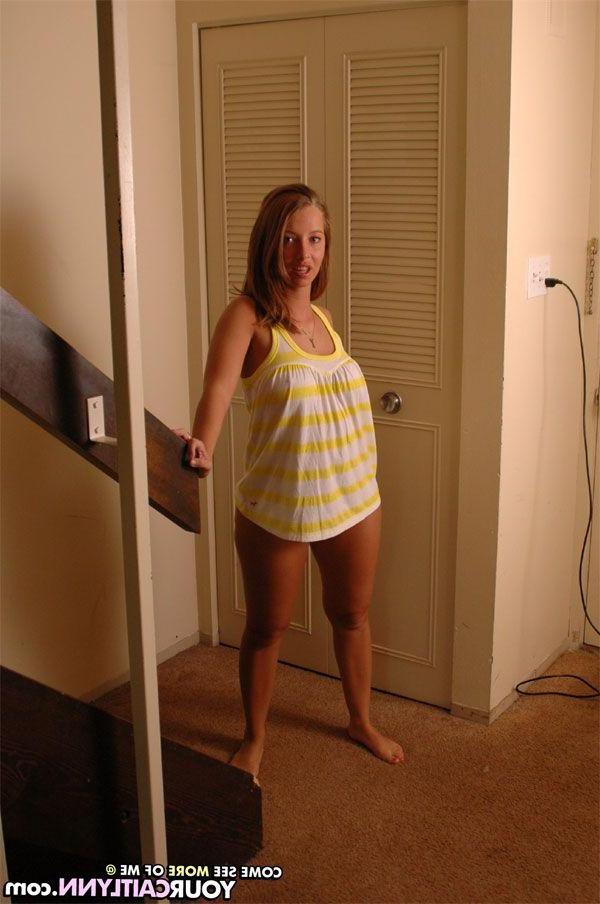 15P Pictures of teen amateur Your Caitlynn teasing with her cuteness