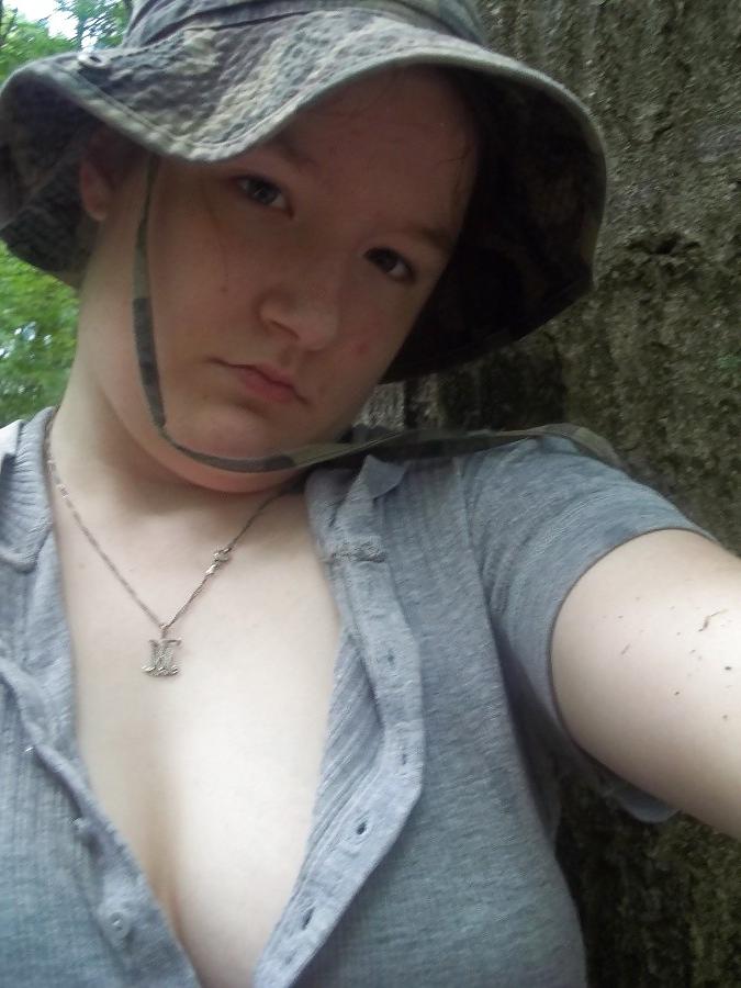 18P American Teen From,SmutDates.com