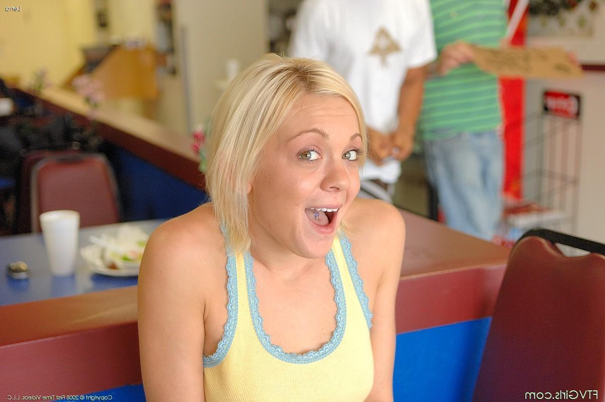 20P Pictures of blonde teen Kate masturbating for your pleasure