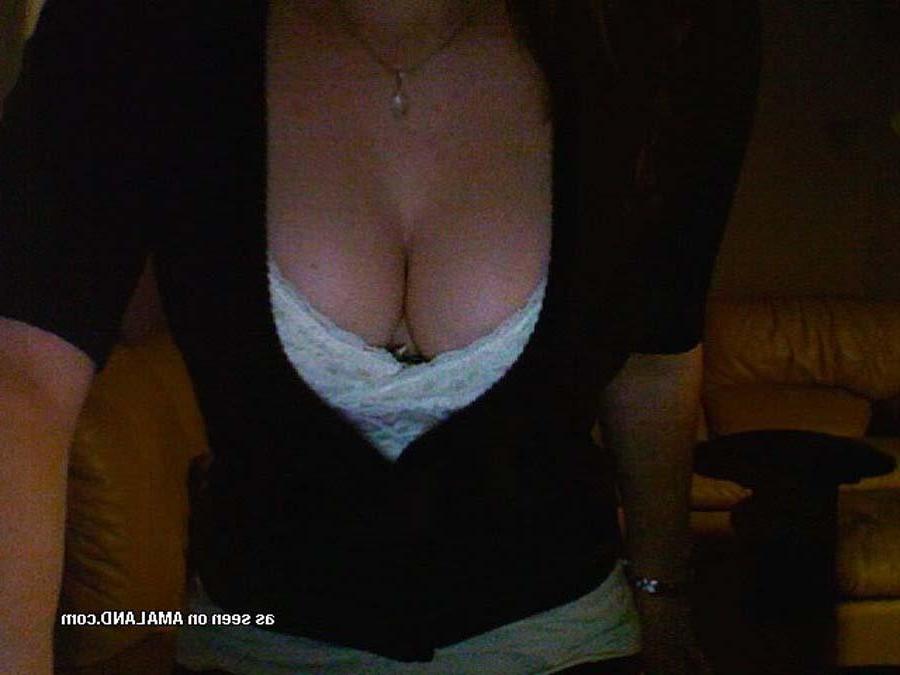 15P Picture selection of babes with huge round breasts