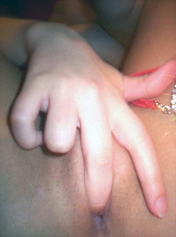 16P Picture gallery of wild masturbating horny amateur girlfriends