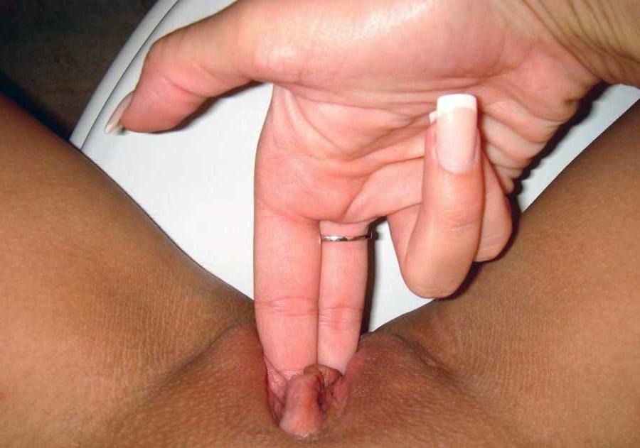 16P Picture gallery of wild masturbating horny amateur girlfriends