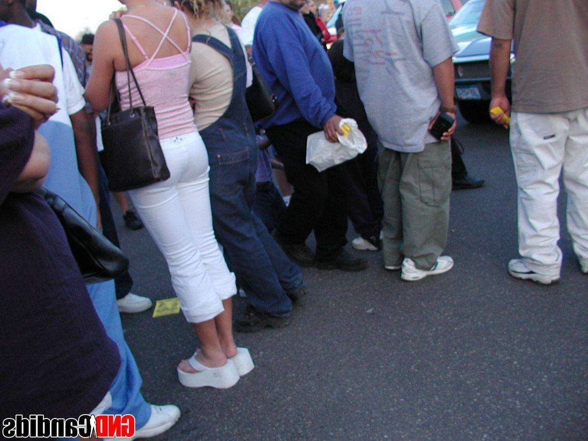 12P Pictures of hot candid teens caught on camera