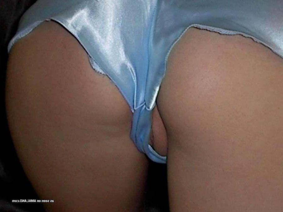 13P Pictures of a blonde girlfriend getting a creampie