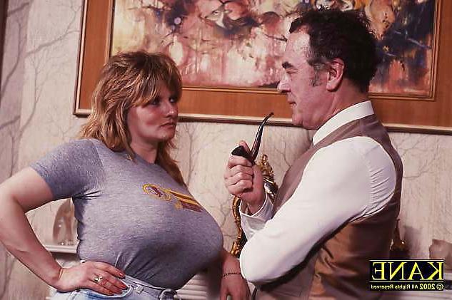 8P Titanic Toni getting spanked