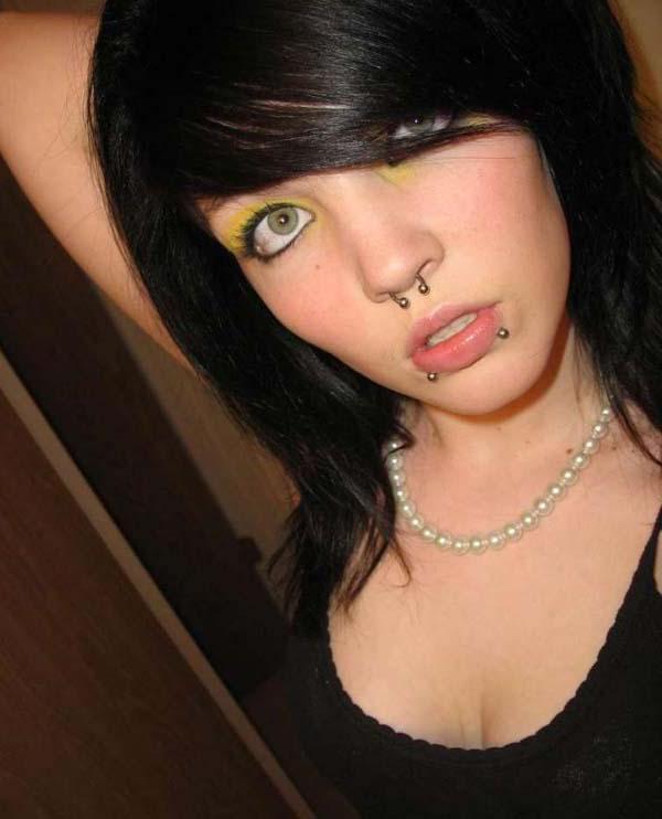 15P Picture selection of an emo GF who likes facial piercings