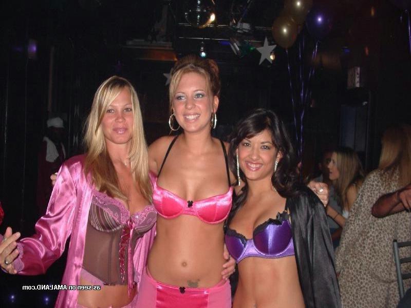 15P Pictures of sizzling hot teen amateur girlfriends caught on camera
